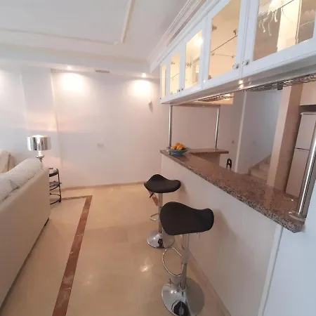 Cristianos Luxury Sea View شقة