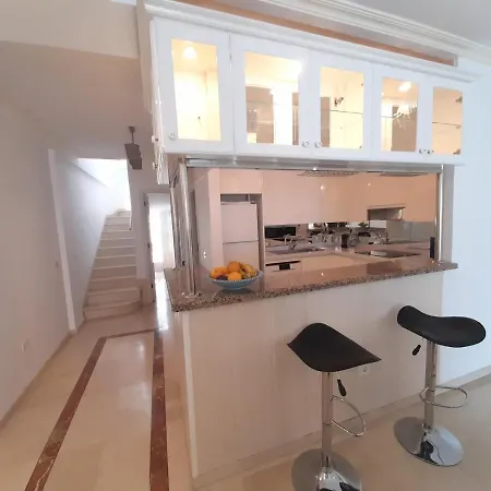 Cristianos Luxury Sea View Lejlighed *